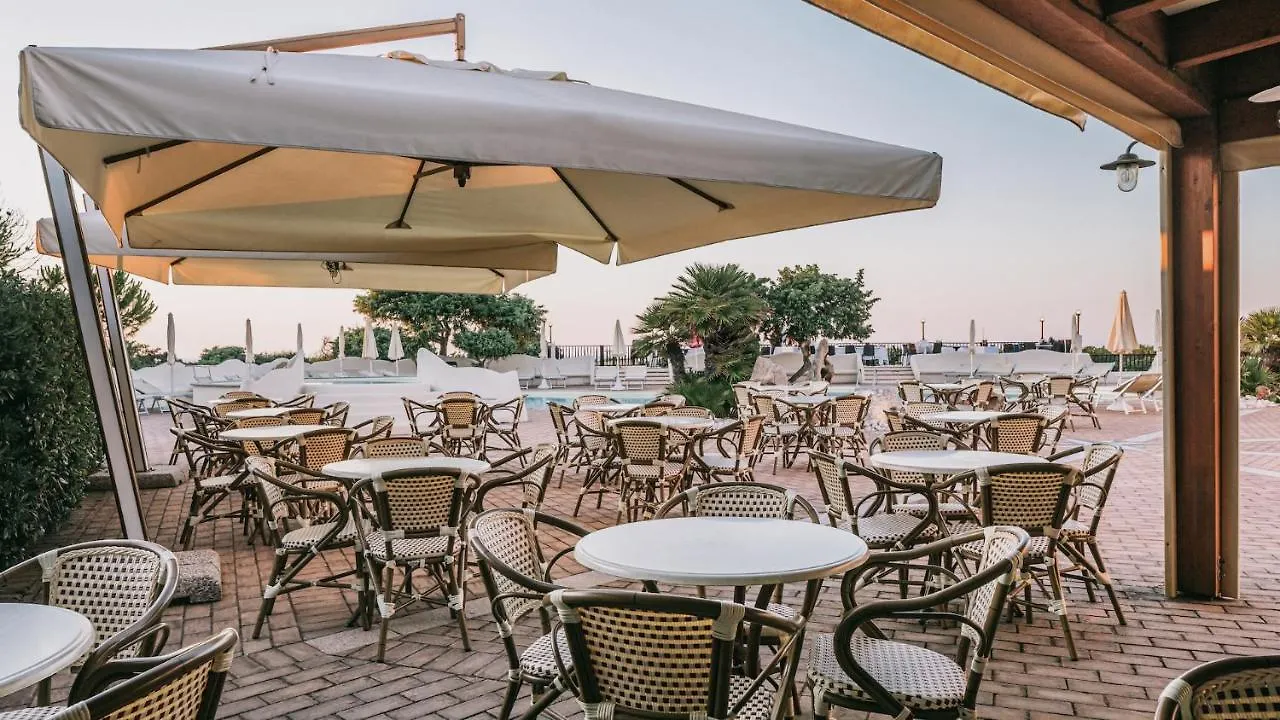 فندق Mclub Del Golfo سورسو 4*,