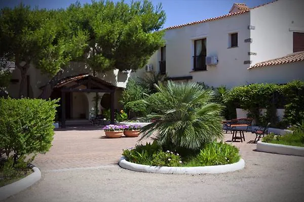 فندق Mclub Del Golfo سورسو 4*,