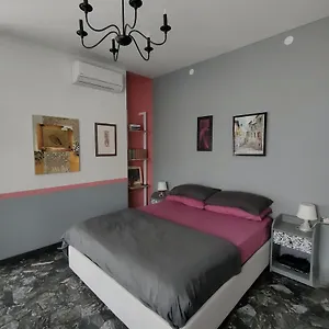 https://zeljkos-yellow-brown-room.hotelinveneto.com